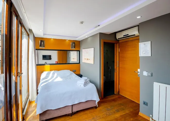 호텔 Xenia Taksim 3*