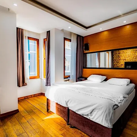 Xenia Taksim Szálloda 3*