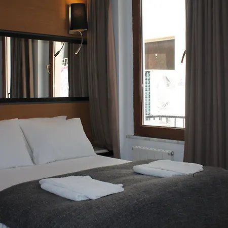 Xenia Taksim Szálloda 3*